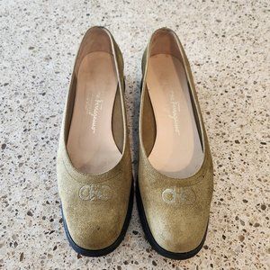 Vintage Salvatore Ferragamo Sage Suede Wedge slip-ons- Size 9 2A
